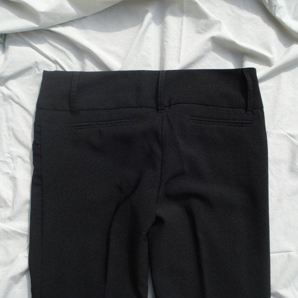Back to the office! Black straightlegged dress pants - Picture 5 of 9